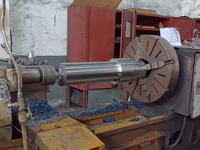 Horizontal lathe