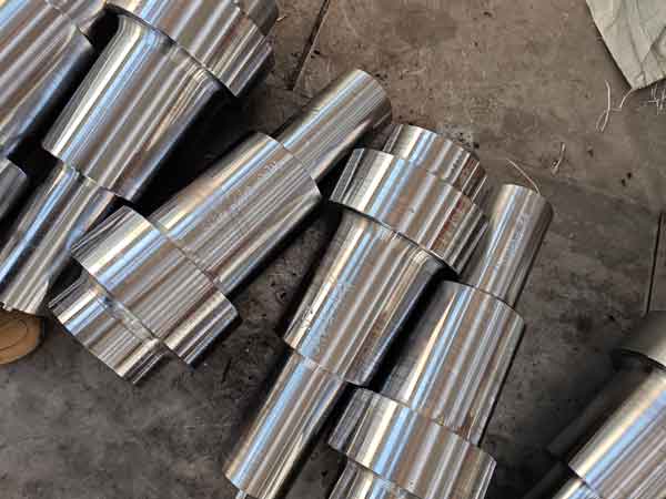 Forged Step Shaft 42CrMo4 Shaft Forgings manufacturer