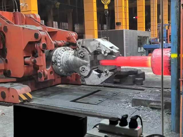 3500-ton hydraulic forging machine steel forging factory
